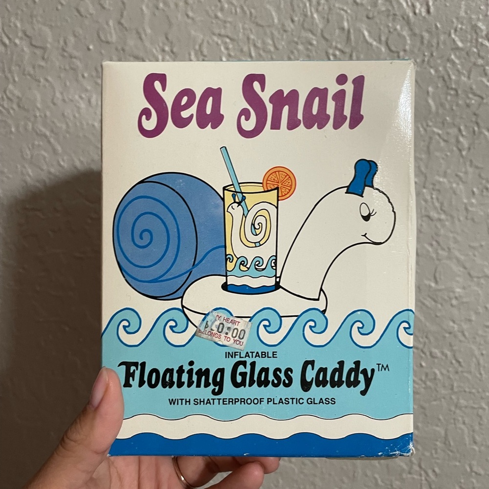 Vintage Floating cup caddy